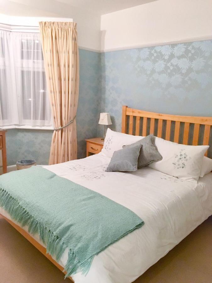 ボーンマス Cherry Tree House Bed & Breakfast エクステリア 写真